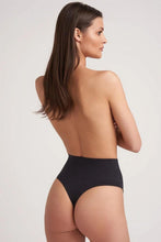 Load image into Gallery viewer, T-backs model 195685 Gatta