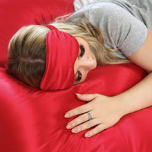 Load image into Gallery viewer, Pillowcase - Red - King
