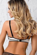 Load image into Gallery viewer,  Push up model 60786 Axami 
