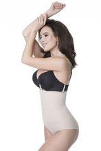 Load image into Gallery viewer, Panties model 137009 Julimex Shapewear
